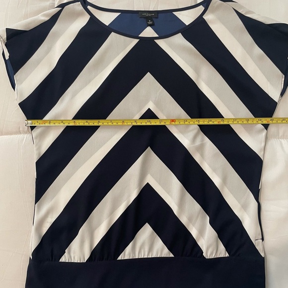 Ann Taylor Blouse - Picture 6 of 9